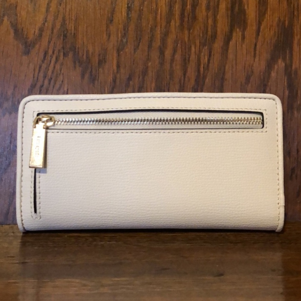 NWT-Kate Spade-Darcy-Large Slim Pineapple Bifold Wallet-$199 - Picture 3 of 11